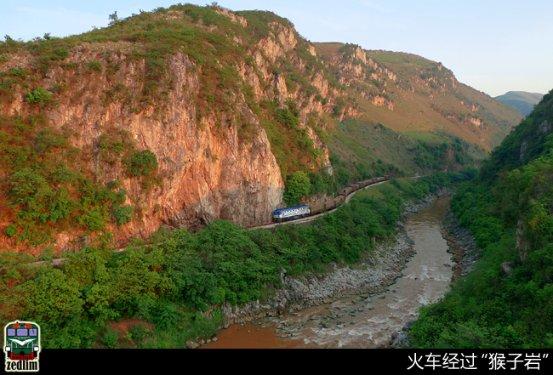 使命召唤手游语音怎么设置中文游戏画面
